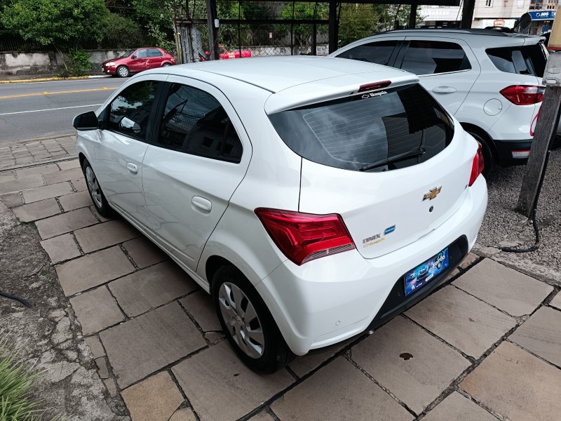 ONIX 1.4 MPFI LT 8V FLEX 4P AUTOMÁTICO - 2018 - BENTO GONçALVES