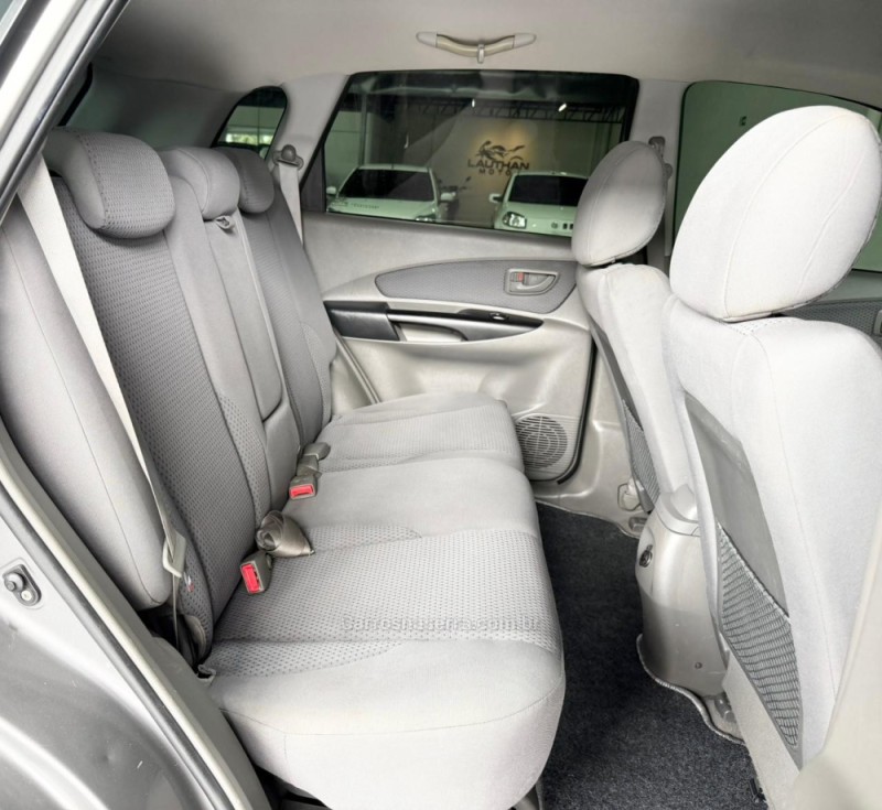 TUCSON 2.0 MPFI GL 16V 142CV 2WD GASOLINA 4P MANUAL - 2011 - NOVO HAMBURGO