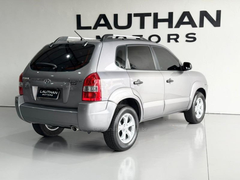 TUCSON 2.0 MPFI GL 16V 142CV 2WD GASOLINA 4P MANUAL - 2011 - NOVO HAMBURGO