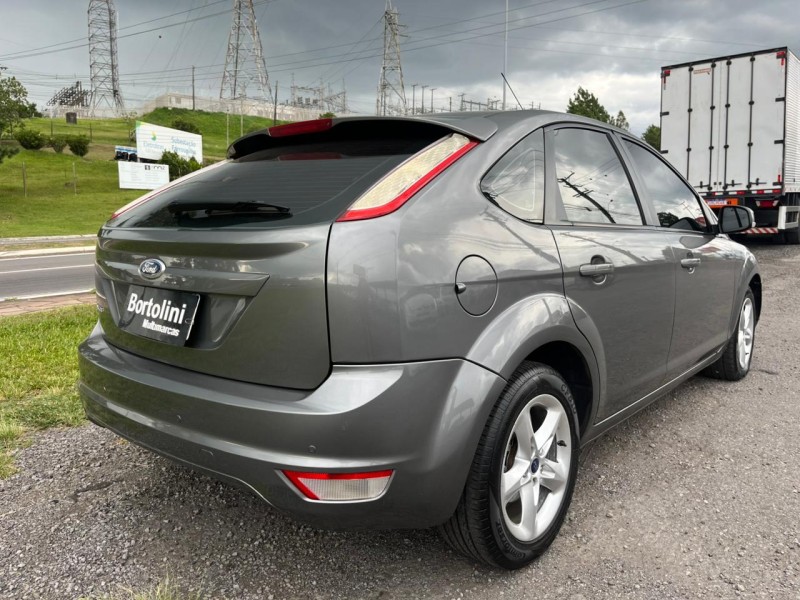 FOCUS 1.6 GLX 8V FLEX 4P MANUAL - 2013 - FARROUPILHA