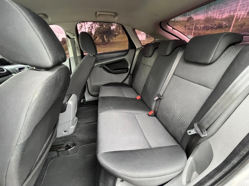 FOCUS 1.6 GLX 8V FLEX 4P MANUAL - 2013 - FARROUPILHA