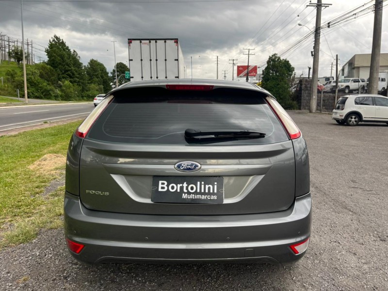 FOCUS 1.6 GLX 8V FLEX 4P MANUAL - 2013 - FARROUPILHA