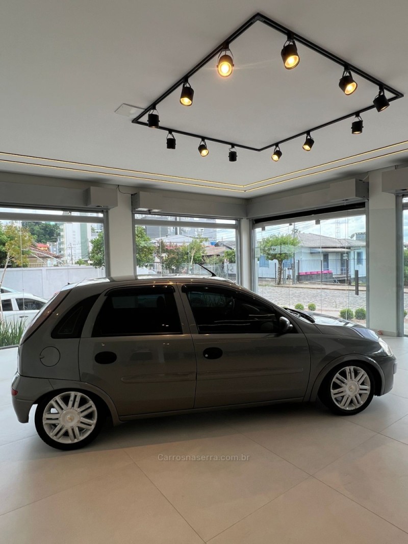 CORSA 1.4 MPFI MAXX 8V FLEX 4P MANUAL - 2011 - CAXIAS DO SUL