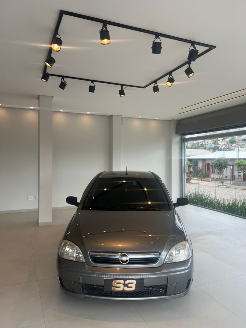 CORSA 1.4 MPFI MAXX 8V FLEX 4P MANUAL - 2011 - CAXIAS DO SUL