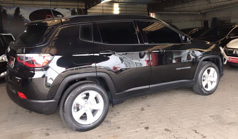 COMPASS 2.0 16V FLEX SPORT AUTOMÁTICO - 2017 - CAXIAS DO SUL