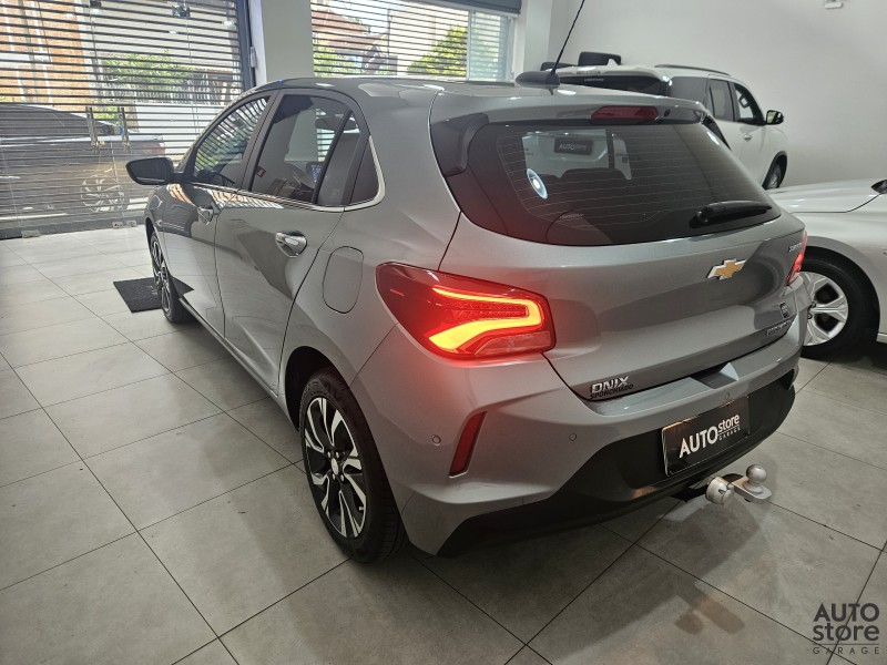 ONIX 1.0 PREMIER II 12V TURBO FLEX 4P AUTOMÁTICO - 2024 - CAXIAS DO SUL