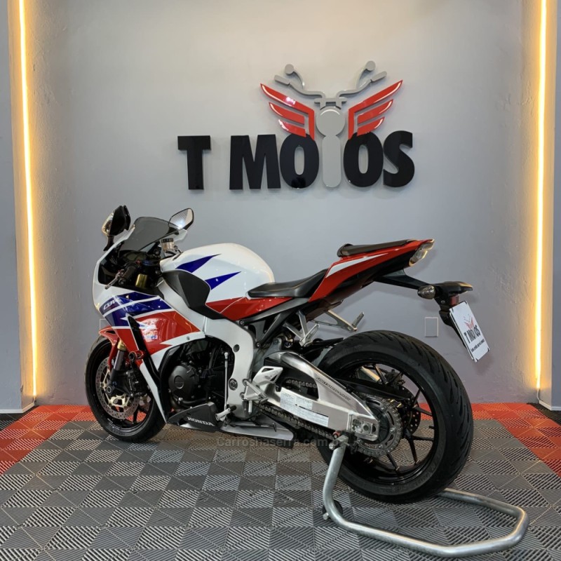 CBR 1000RR FIREBLADE - 2013 - PORTãO