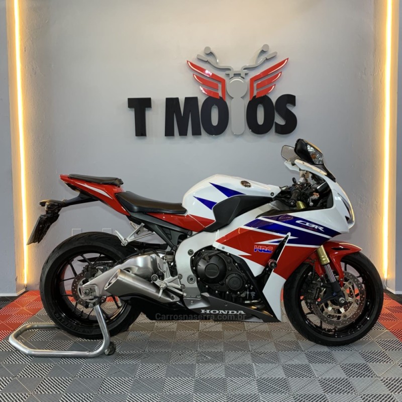 CBR 1000RR FIREBLADE - 2013 - PORTãO