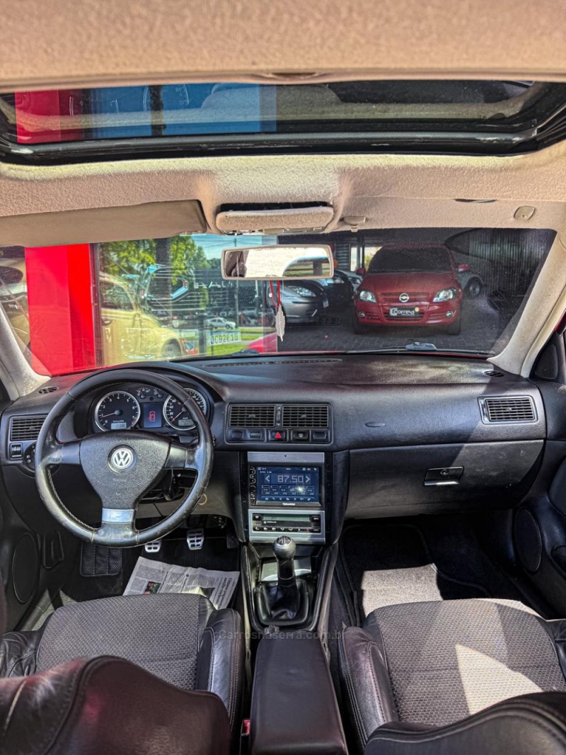 GOLF 1.6 MI SPORTLINE 8V FLEX 4P MANUAL - 2010 - CANELA