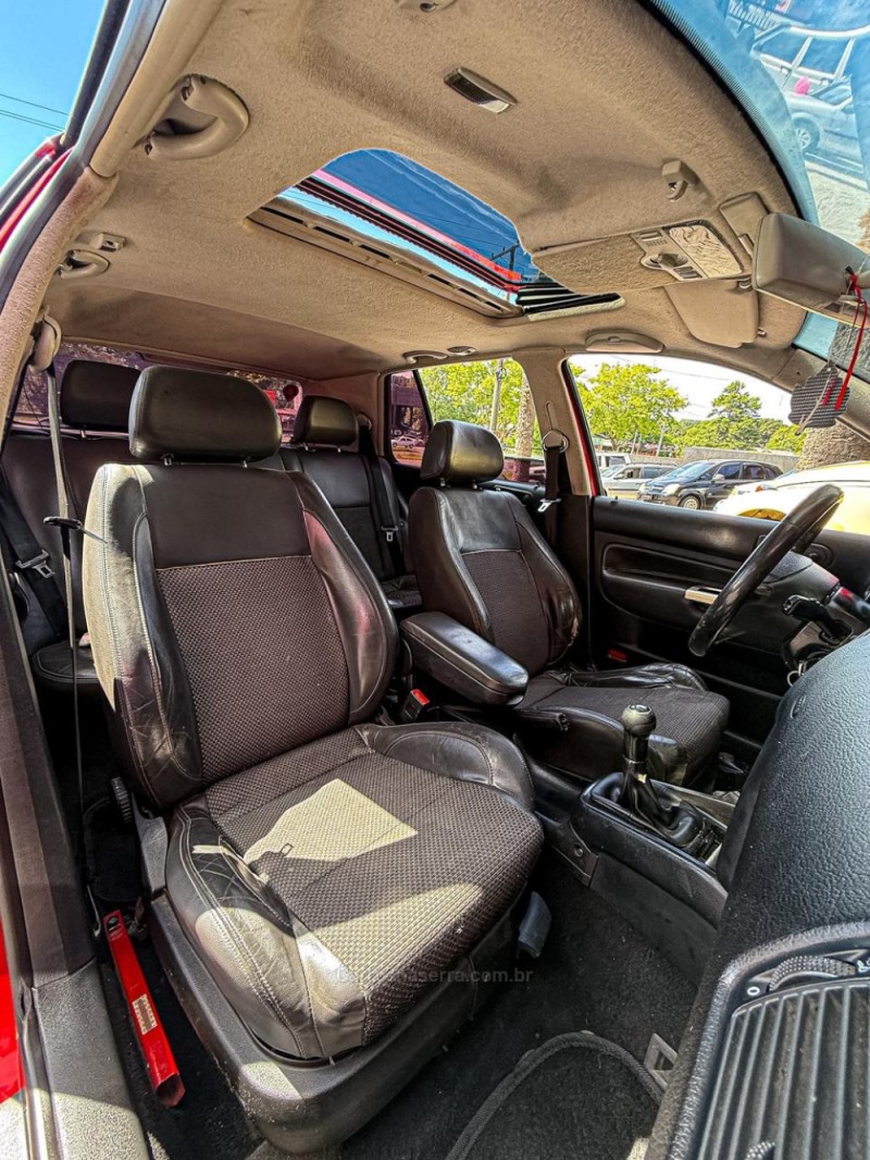 GOLF 1.6 MI SPORTLINE 8V FLEX 4P MANUAL - 2010 - CANELA