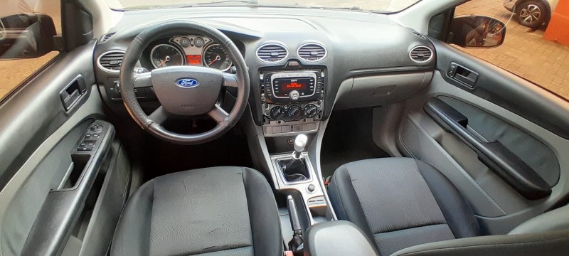 FOCUS 2.0 FC 16V GASOLINA 4P MANUAL - 2009 - ESTâNCIA VELHA