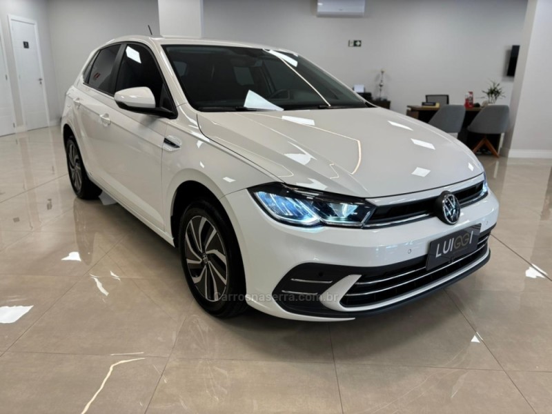 POLO 1.0	200 TSI HIGHLINE AUTOMÁTICO  - 2023 - CARLOS BARBOSA