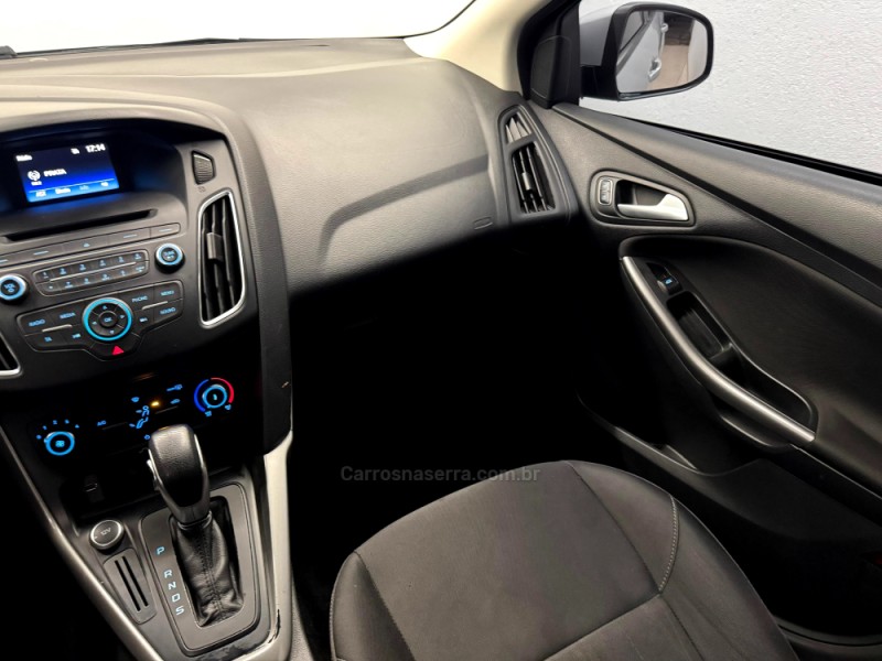 FOCUS 2.0 SE PLUS SEDAN 16V FLEX 4P AUTOMÁTICO - 2016 - CASCA