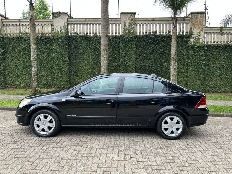 VECTRA 2.0 MPFI ELEGANCE 8V FLEX 4P MANUAL - 2006 - CAXIAS DO SUL