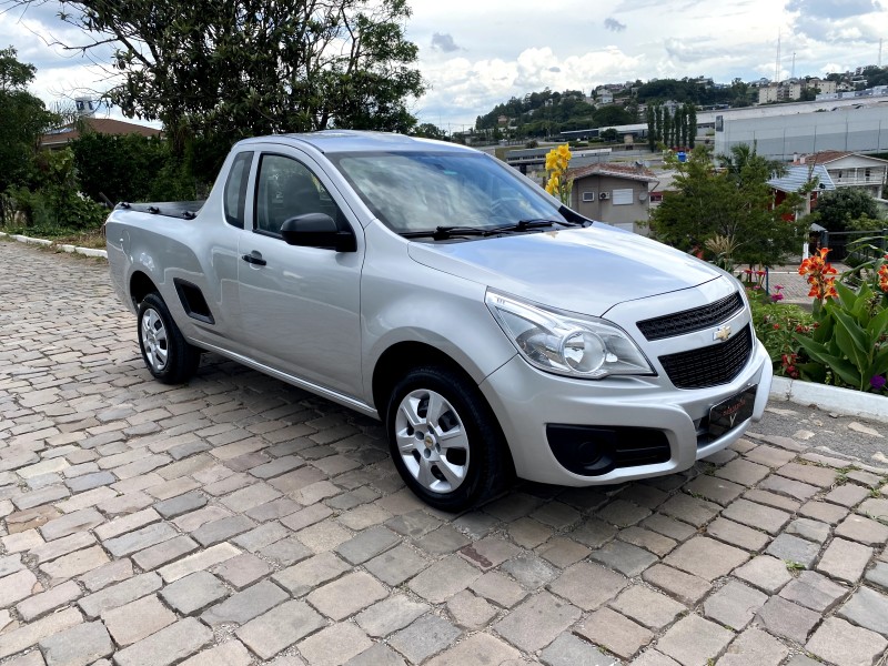 MONTANA 1.4 MPFI LS CS 8V FLEX 2P MANUAL - 2017 - CARLOS BARBOSA