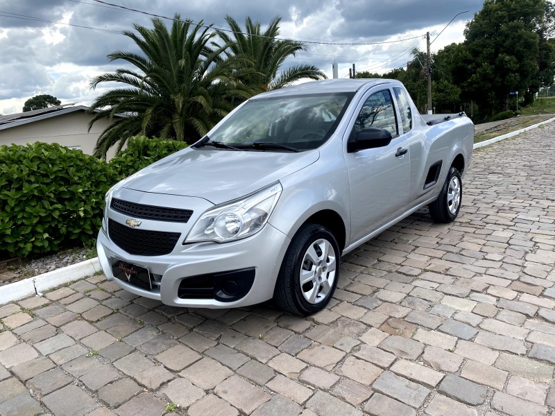 MONTANA 1.4 MPFI LS CS 8V FLEX 2P MANUAL