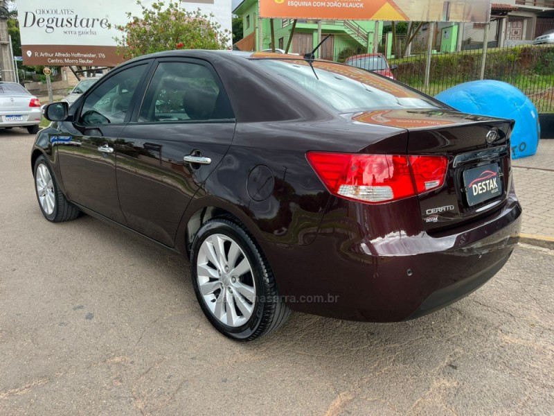 CERATO 1.6 SX2 16V GASOLINA 4P AUTOMÁTICO - 2011 - DOIS IRMãOS