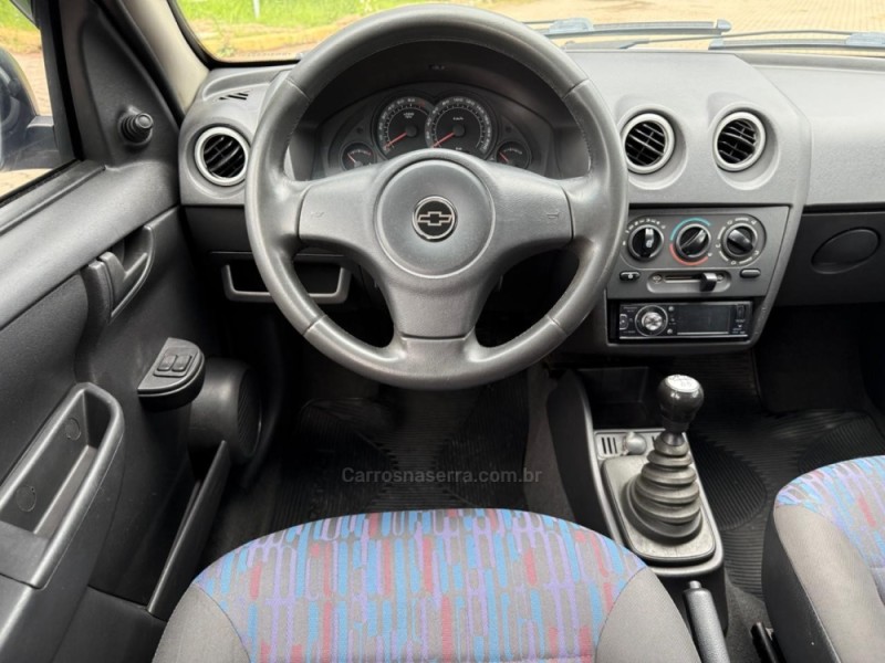 CELTA 1.0 MPFI SPIRIT 8V FLEX 4P MANUAL - 2011 - IVOTI