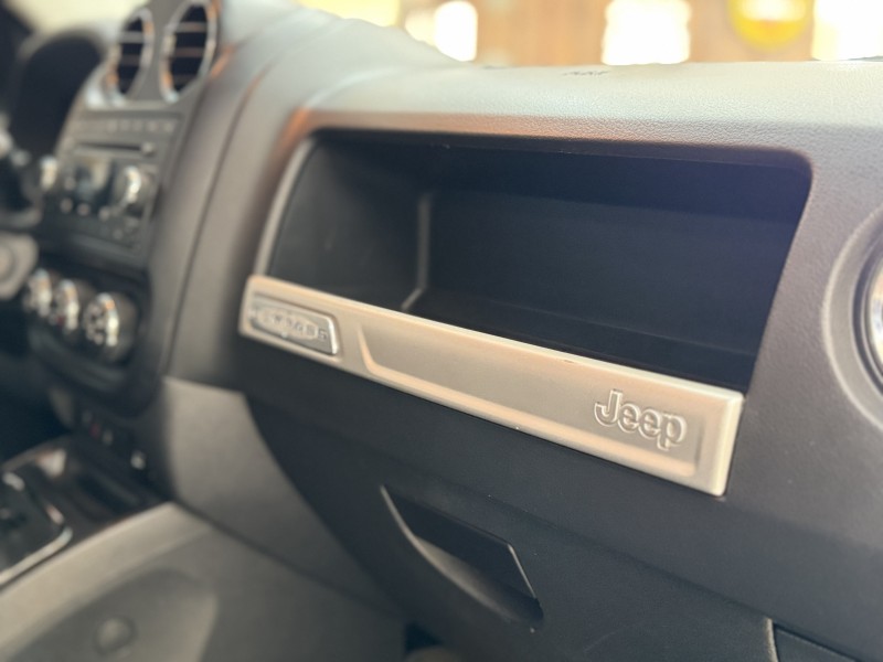 COMPASS 2.0 SPORT 4X2 16V GASOLINA 4P AUTOMÁTICO - 2014 - CAXIAS DO SUL