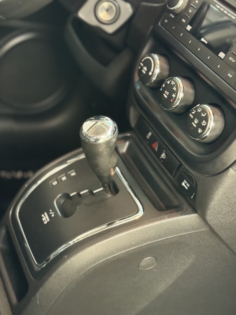 COMPASS 2.0 SPORT 4X2 16V GASOLINA 4P AUTOMÁTICO - 2014 - CAXIAS DO SUL