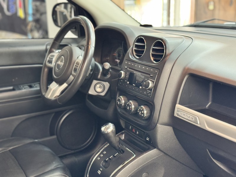 COMPASS 2.0 SPORT 4X2 16V GASOLINA 4P AUTOMÁTICO - 2014 - CAXIAS DO SUL