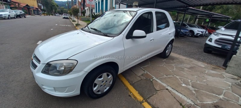CELTA 1.0 MPFI LT 8V FLEX 4P MANUAL - 2013 - PICADA CAFé