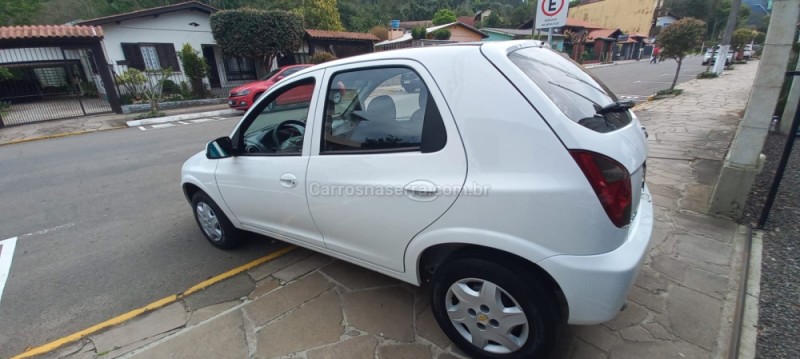 CELTA 1.0 MPFI LT 8V FLEX 4P MANUAL - 2013 - PICADA CAFé