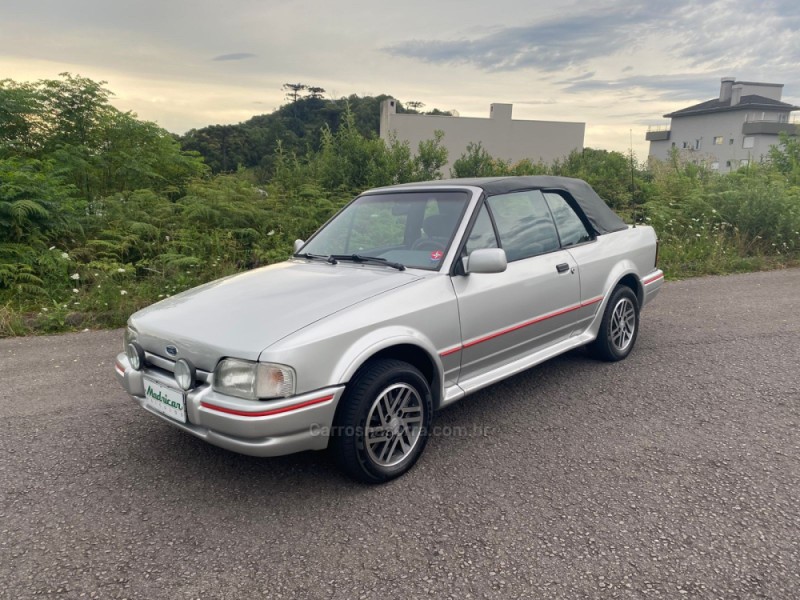ESCORT 1.8 XR3 CONVERSÍVEL 8V GASOLINA 2P MANUAL