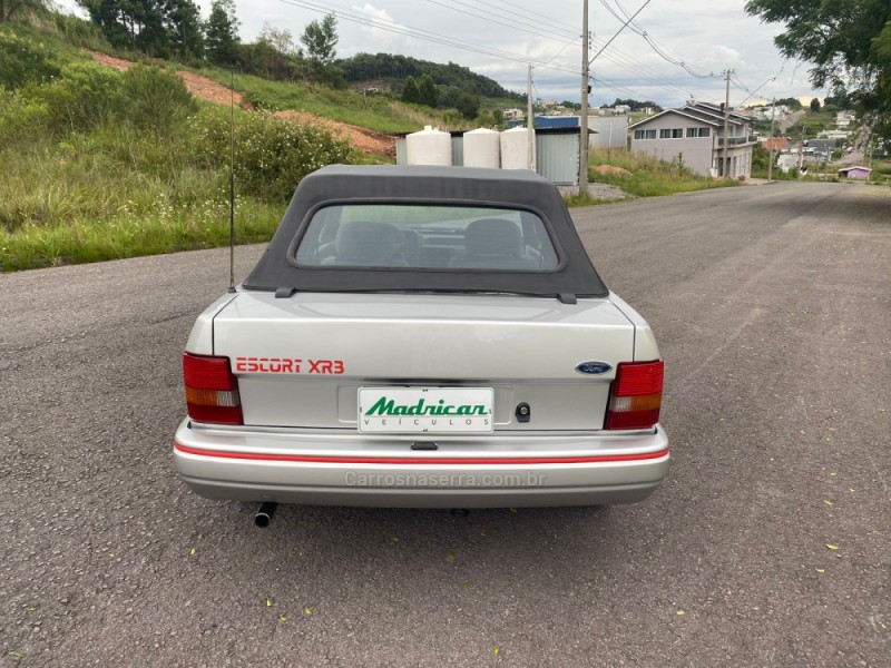 ESCORT 1.8 XR3 CONVERSÍVEL 8V GASOLINA 2P MANUAL - 1990 - FLORES DA CUNHA