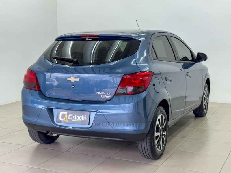 ONIX 1.4 MPFI LT 8V FLEX 4P AUTOMÁTICO - 2015 - CARLOS BARBOSA