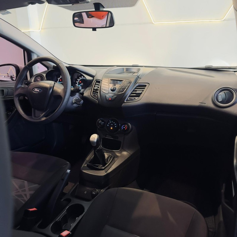 FIESTA 1.5 SE HATCH 16V FLEX 4P MANUAL - 2016 - CAXIAS DO SUL