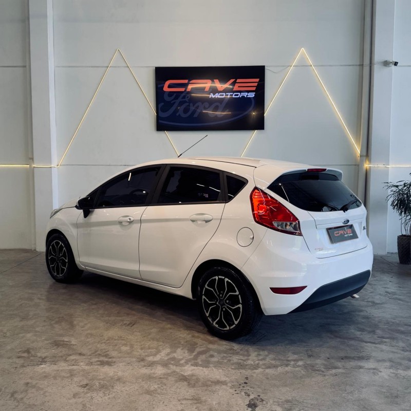 FIESTA 1.5 SE HATCH 16V FLEX 4P MANUAL - 2016 - CAXIAS DO SUL