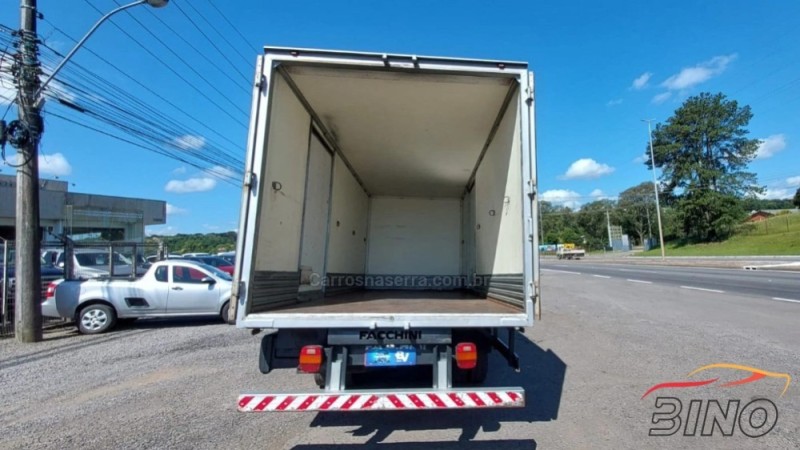 CARGO 816 S - 2013 - FARROUPILHA