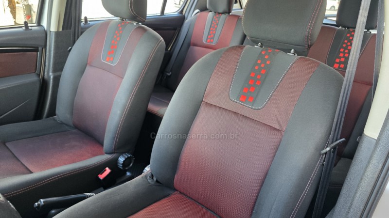 SANDERO 1.6 STEPWAY 8V FLEX 4P MANUAL - 2014 - SãO MARCOS