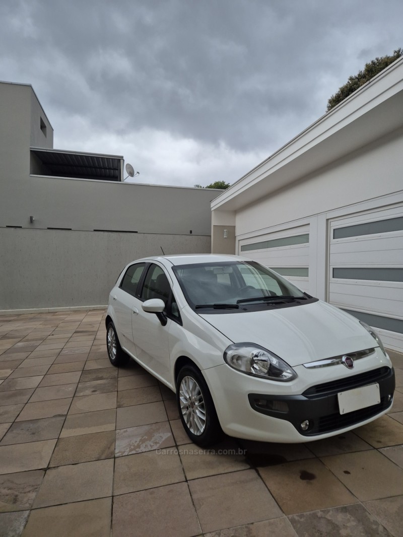 PUNTO 1.6 ESSENCE 16V FLEX 4P MANUAL - 2014 - BENTO GONçALVES