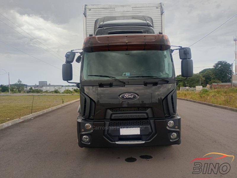 CARGO 2423 E 6X2 TURBO - 2013 - FARROUPILHA