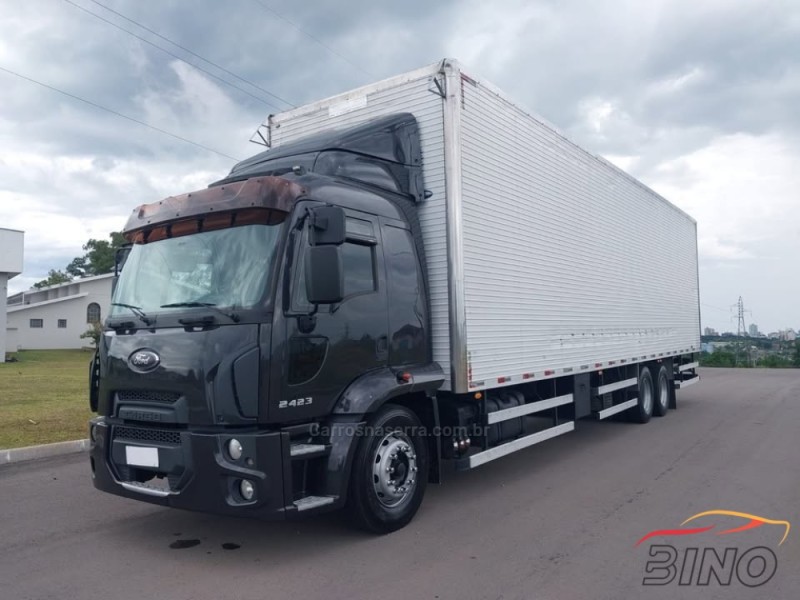 cargo 2423 e 6x2 turbo 2013 farroupilha