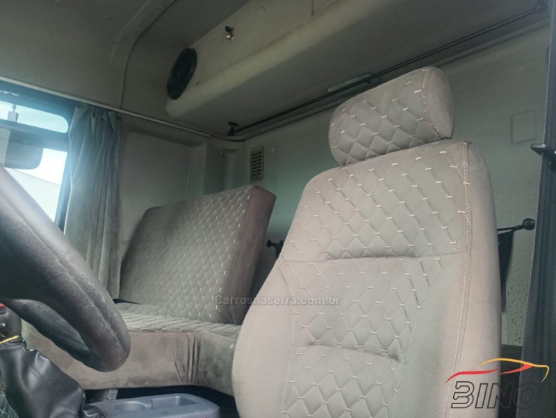 CARGO 2423 E 6X2 TURBO - 2013 - FARROUPILHA