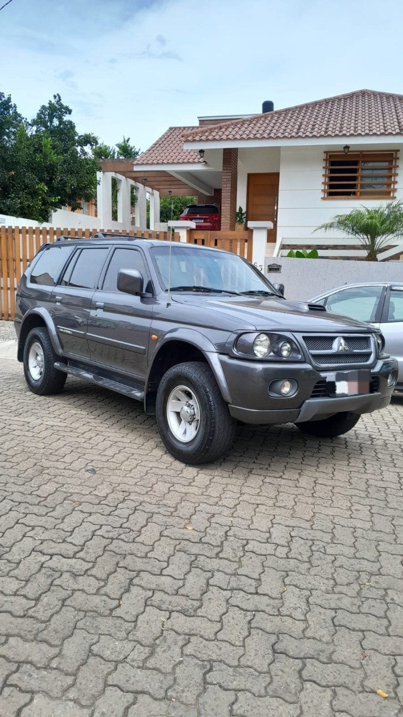 pajero 2.8 hpe 4x4 8v turbo intercooler diesel 4p automatico 2010 estrela