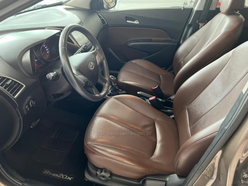 HB20X 1.6 16V PREMIUM FLEX 4P AUTOMÁTICO - 2016 - CAXIAS DO SUL