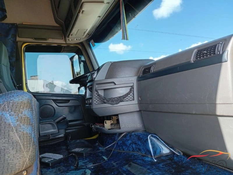 FH 460 GLOBETROTTER 6X2 - 2012 - FARROUPILHA