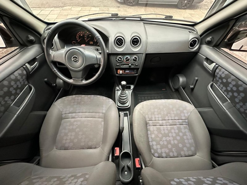 PRISMA 1.4 MPFI JOY 8V FLEX 4P MANUAL - 2010 - CAXIAS DO SUL