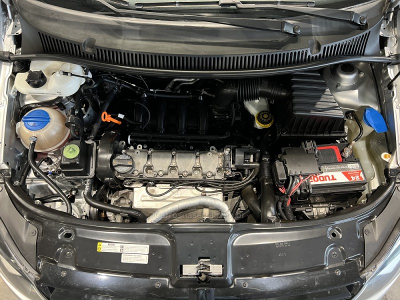 FOX 1.6 MI HIGHLINE 8V FLEX 4P AUTOMATIZADO - 2014 - CAXIAS DO SUL