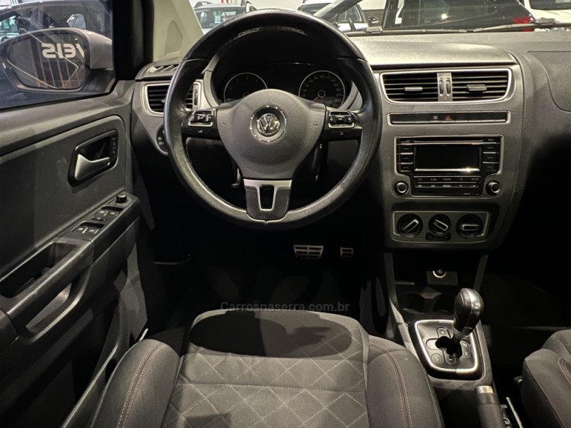 FOX 1.6 MI HIGHLINE 8V FLEX 4P AUTOMATIZADO - 2014 - CAXIAS DO SUL