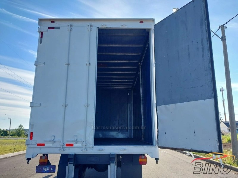 13-180 E CONSTELLATION - 2010 - FARROUPILHA