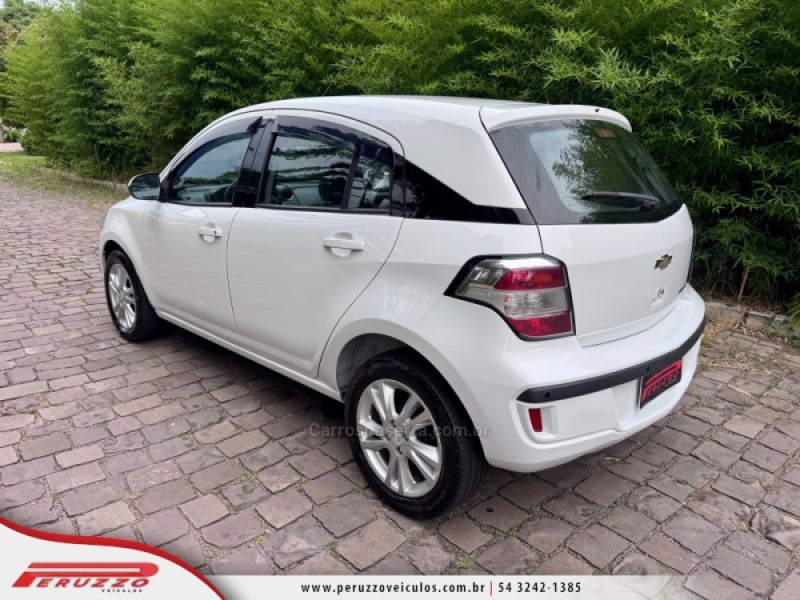 AGILE 1.4 MPFI LTZ 8V FLEX 4P MANUAL - 2014 - NOVA PRATA