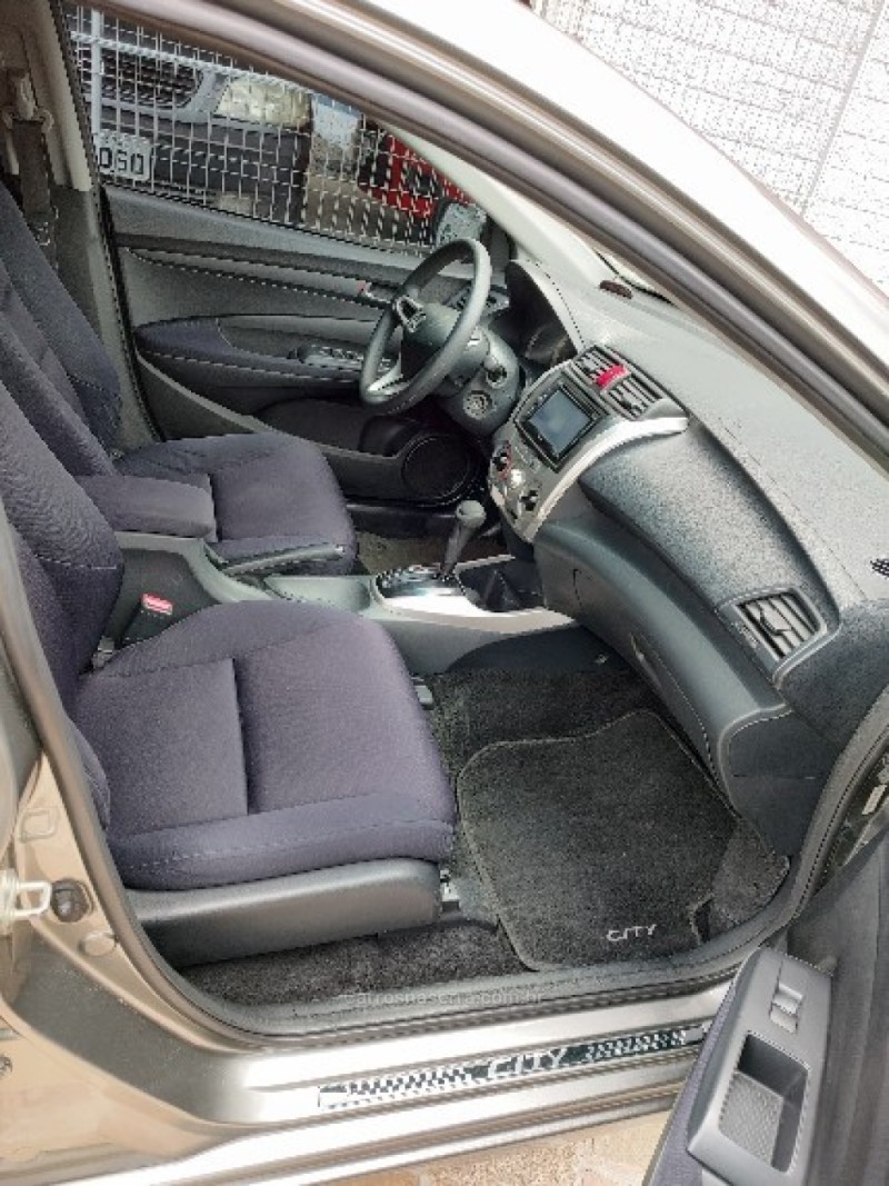 CITY 1.5 DX 16V FLEX 4P AUTOMÁTICO - 2011 - TRêS COROAS