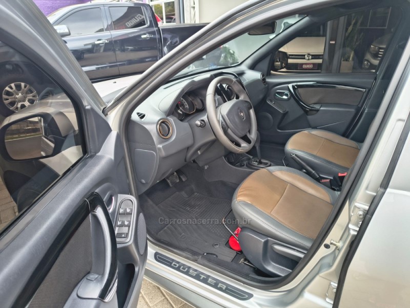 DUSTER 2.0 DYNAMIQUE 4X2 16V FLEX 4P AUTOMÁTICO - 2016 - NOVO HAMBURGO