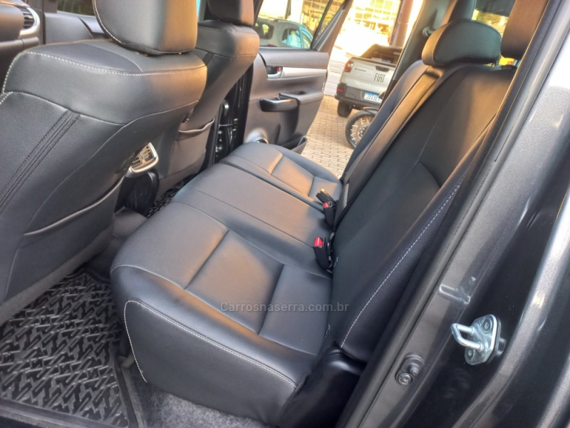 HILUX 2.8 SRX PLUS 4X4 CD TURBO DIESEL 4P AUTOMÁTICO - 2023 - CAXIAS DO SUL