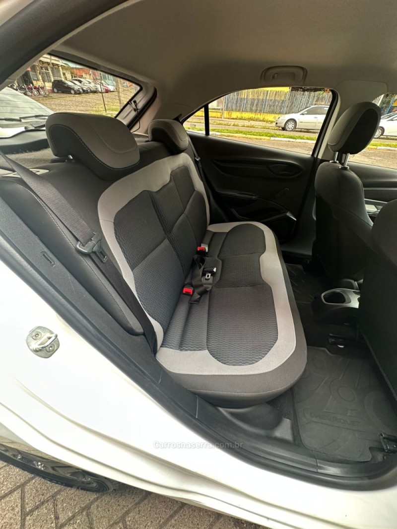 ONIX 1.0 MPFI LT 8V FLEX 4P MANUAL - 2016 - PAROBé